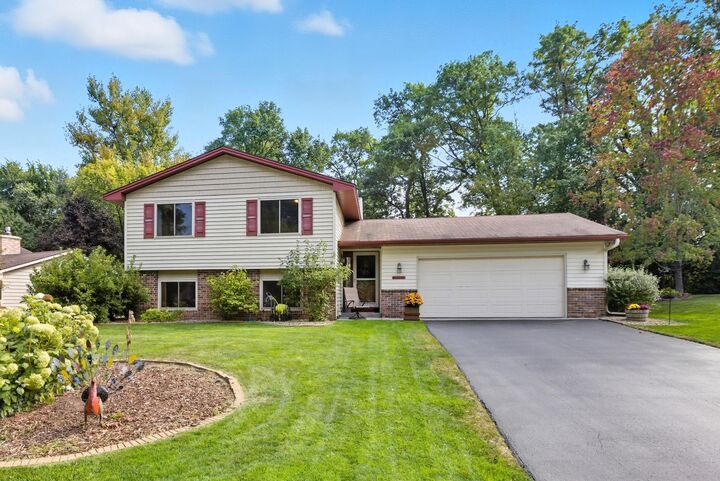 13983 62nd Avenue N  Maple Grove MN 55311 photo