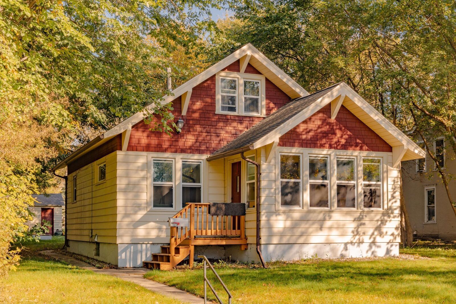 Property Photo: 1017 Hawthorne Street MN 56308
