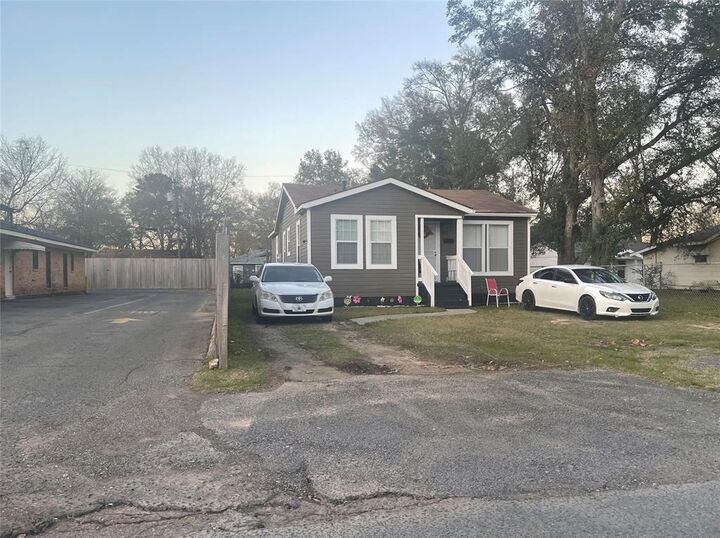 Property Photo: 2646 Lindholm Street LA 71108