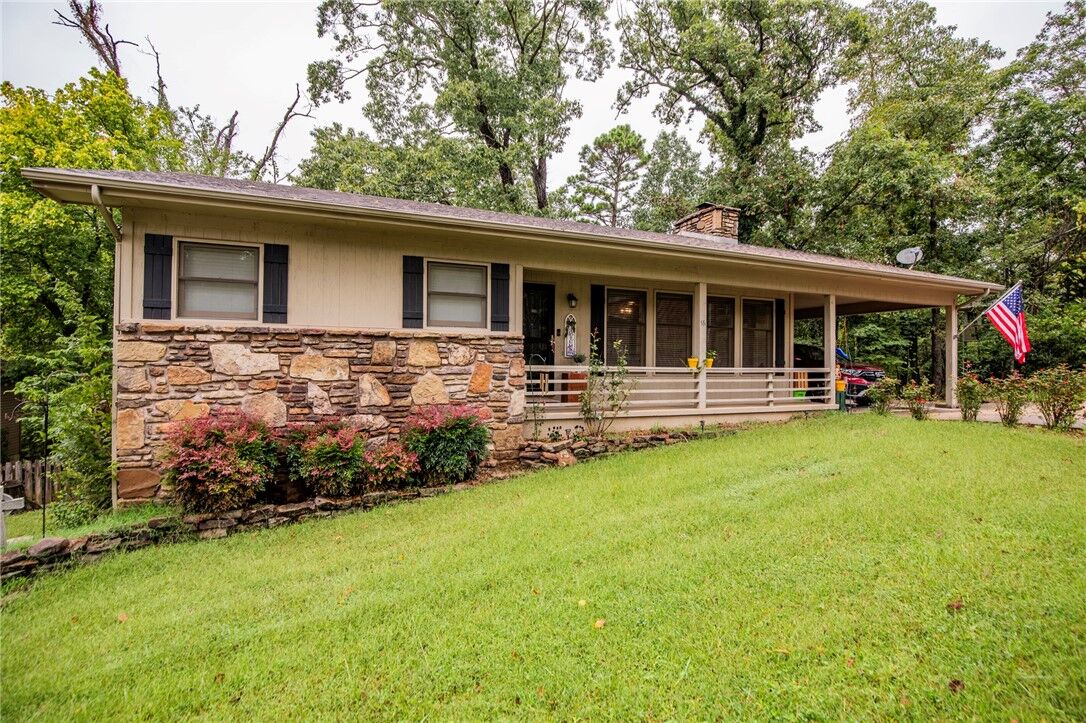 Property Photo: 16 Coverack Lane AR 72714