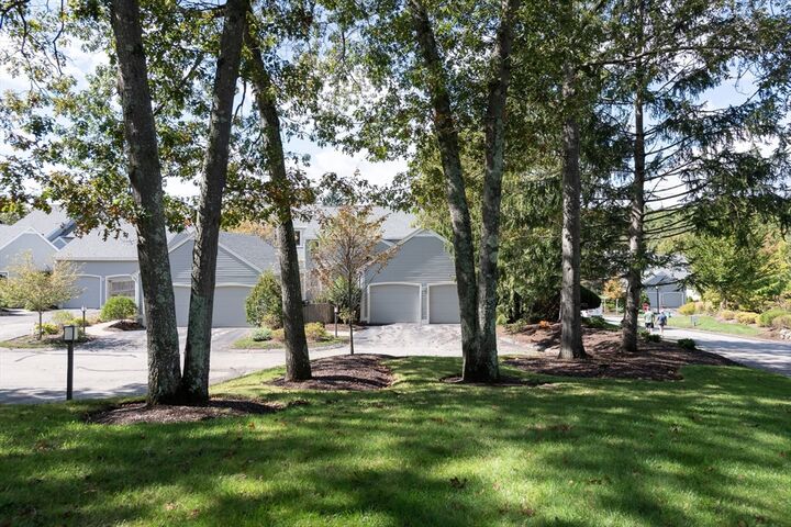 Property Photo:  40 Hillside Drive 40  MA 01778 