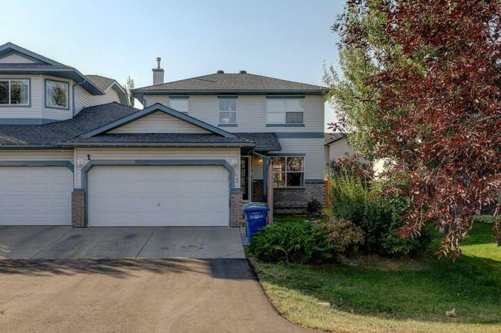 43 Canoe Square SW  Airdrie AB T4B 2N5 photo