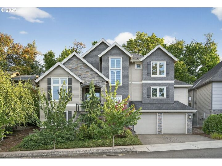1240 SW Ophelia St  Portland OR 97219 photo