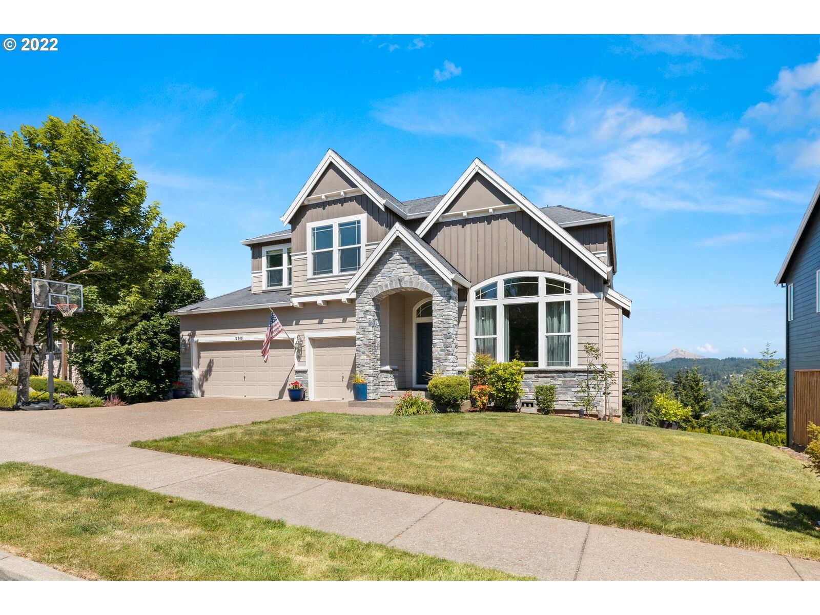 Property Photo:  12606 SE 155th Ave  OR 97086 