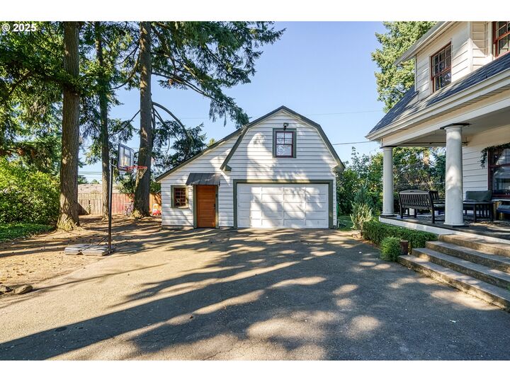 Property Photo:  11110 SE Cherry Blossom Dr  OR 97216 