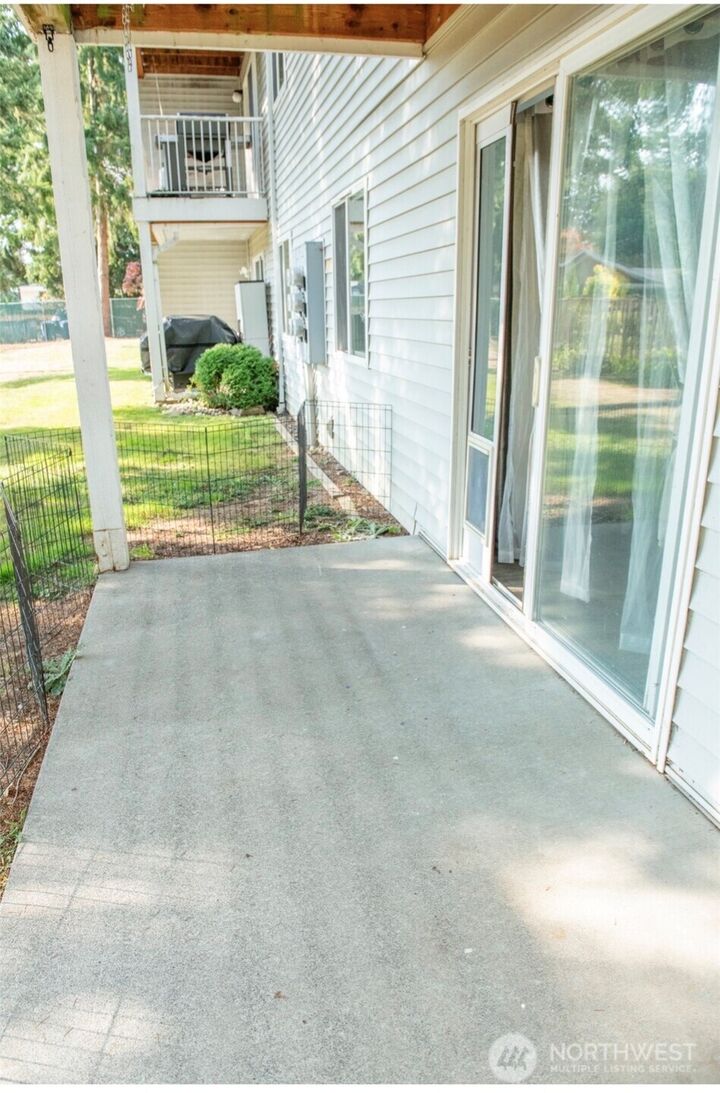 2715 W Maplewood Avenue 122  Bellingham WA 98226 photo