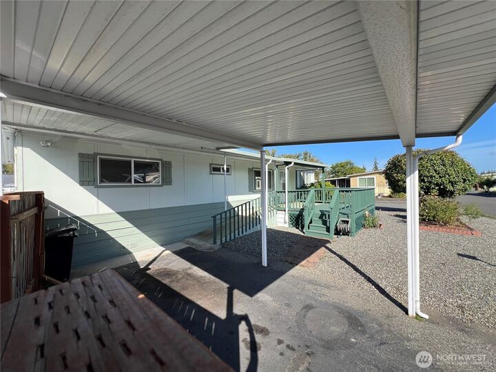 Property Photo: 1200 Lincoln Street 413 WA 98229