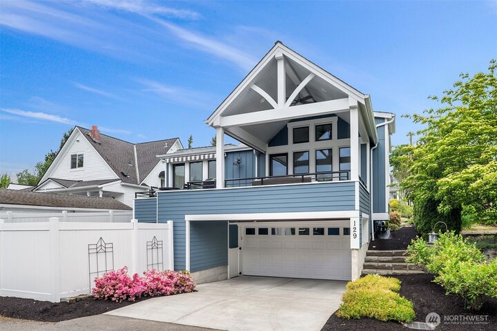 Property Photo: 129 6th Avenue WA 98033