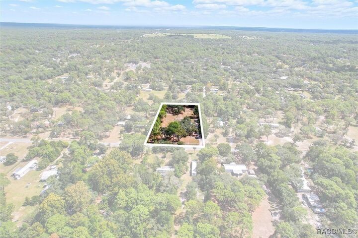Property Photo: 7049 S Sonata Avenue FL 34446