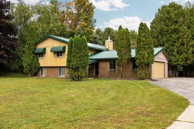 4722 Barnes Road  Garfield Twp MI 49684 photo