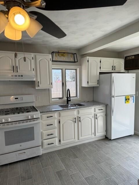 Property Photo: 4 Shaws Lane RI 02809