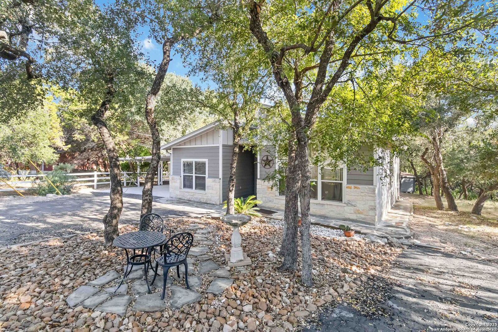 Property Photo:  3091 Lakeview  TX 78133 