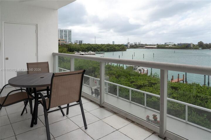 Property Photo: 17050 N Bay Rd 406 FL 33160