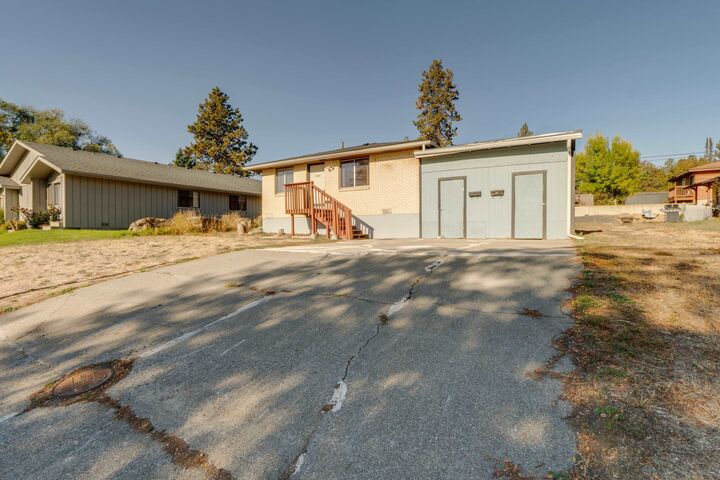 Property Photo:  1514 3rd St  WA 99004 