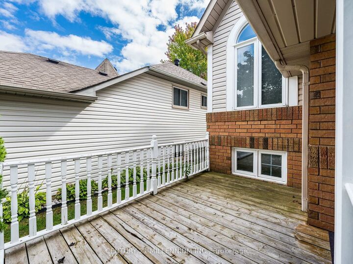 Photo de la propriété:  425 Elmwood Court  ON L1G 7X8 