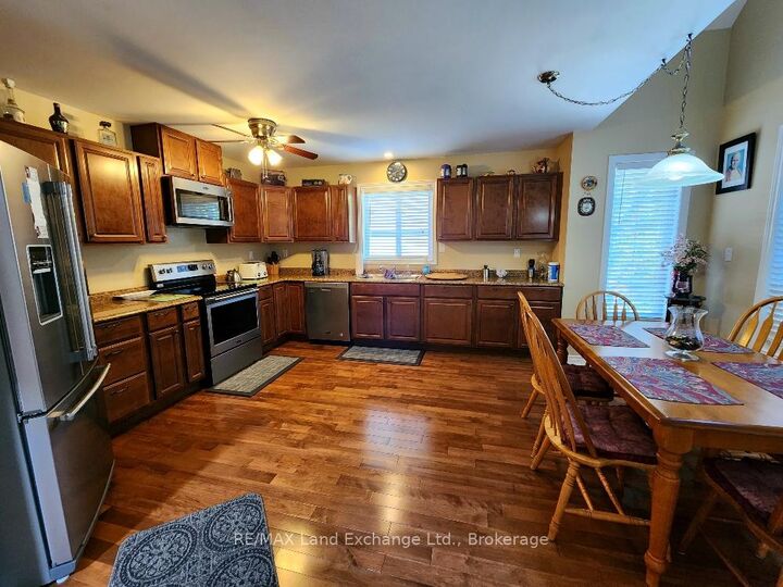 Property Photo:  207 Birch Crescent W  ON N2Z 2X3 