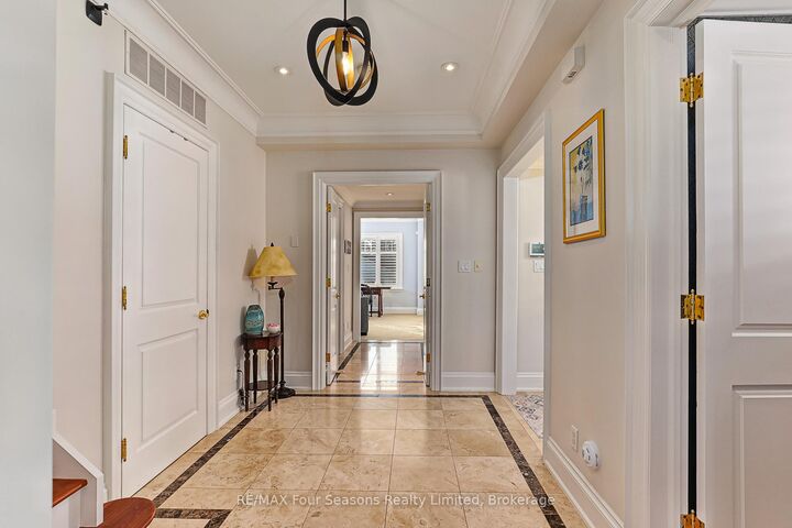 Property Photo:  40 Trott Boulevard 306  ON L9Y 5K5 