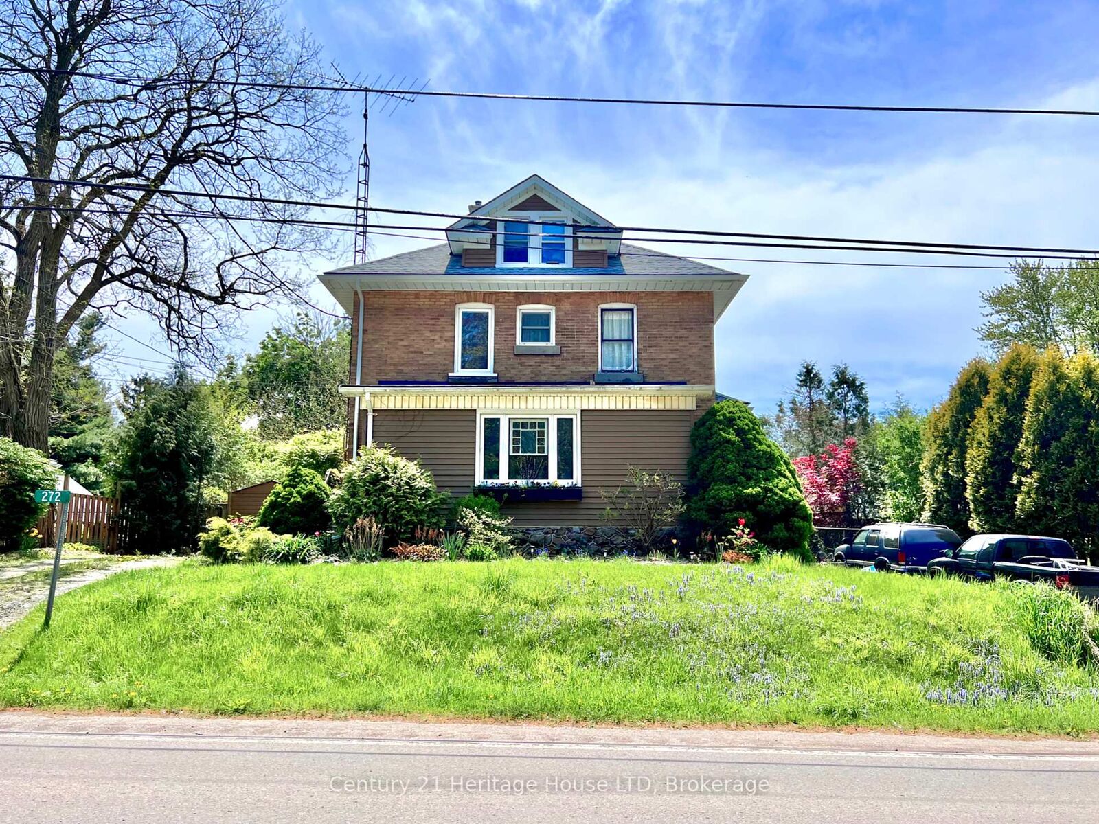 Property Photo: 272 Canboro Road ON L0S 1M0