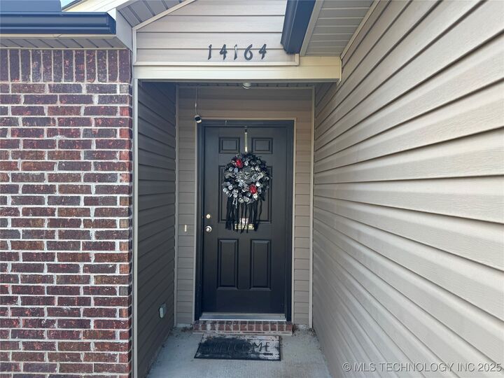 Property Photo: 14164 S 298th OK 74429