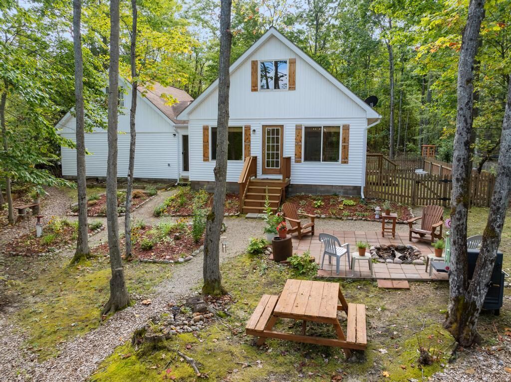 Property Photo: 9837 Crawford Lane MI 49721