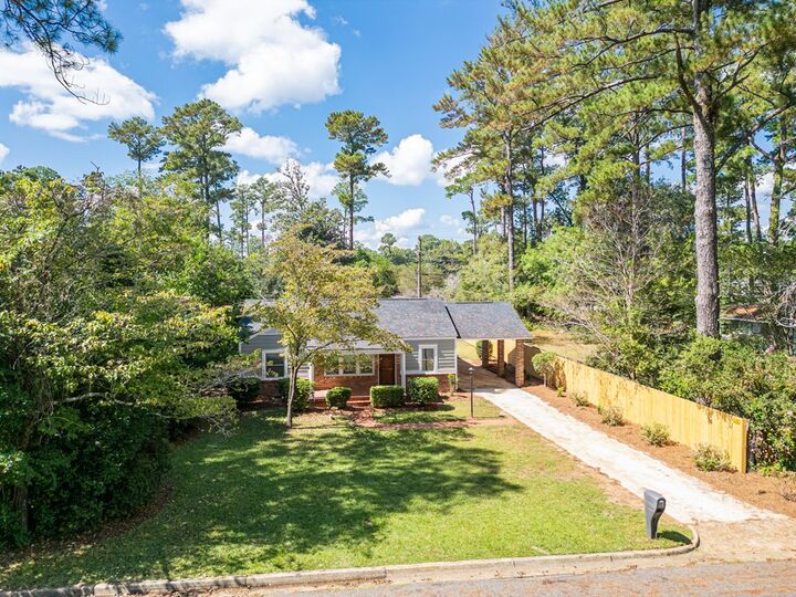 Property Photo:  1403 Edgewood Drive  GA 31707 