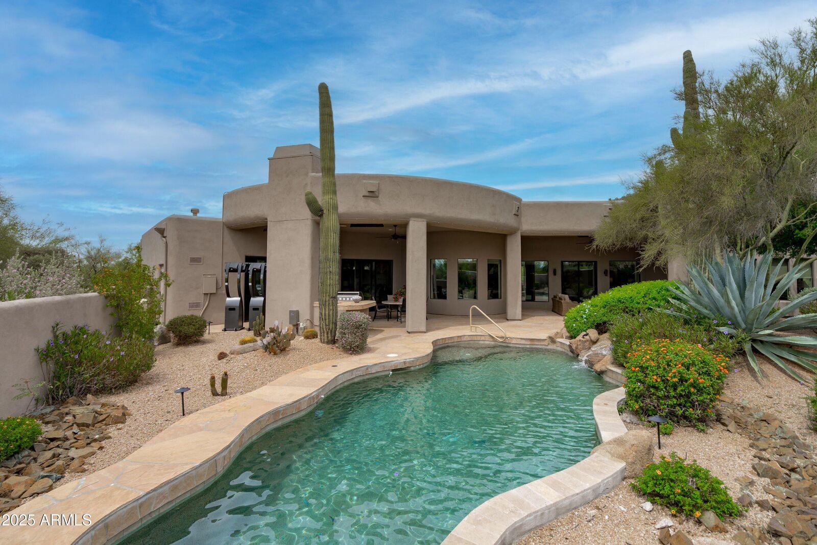 Property Photo: 8300 E Dixileta Drive 304 AZ 85266