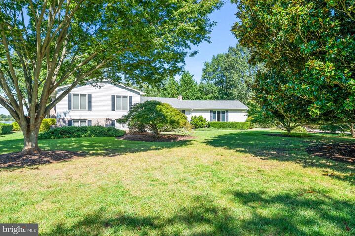 Property Photo: 23395 Esperanza Circle MD 20653