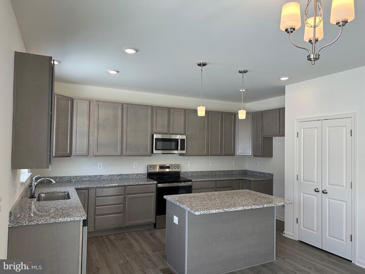 Property Photo:  3184 Old Dutch Lane  PA 17402 