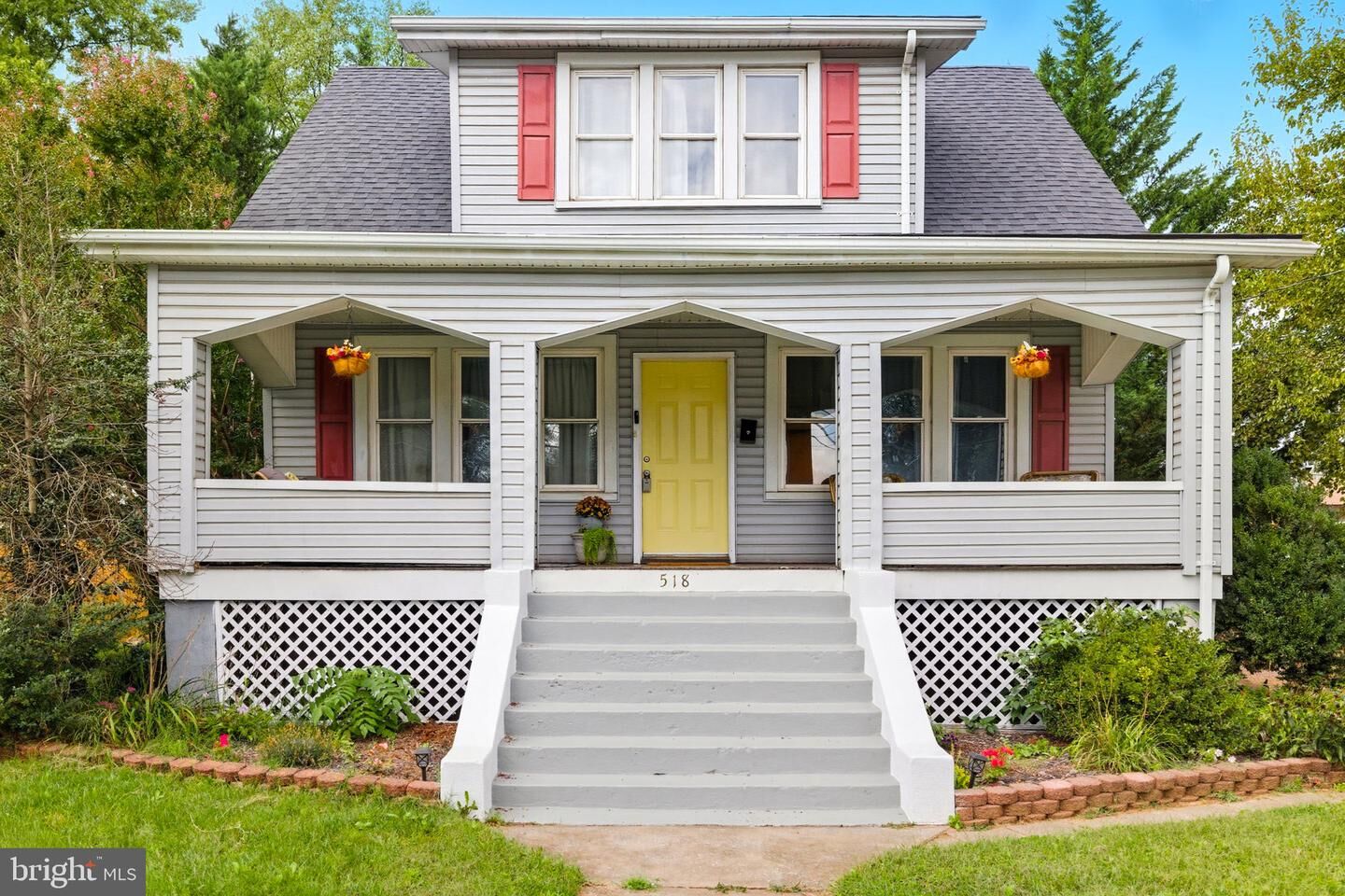 Property Photo:  518 Warren Avenue  VA 22630 
