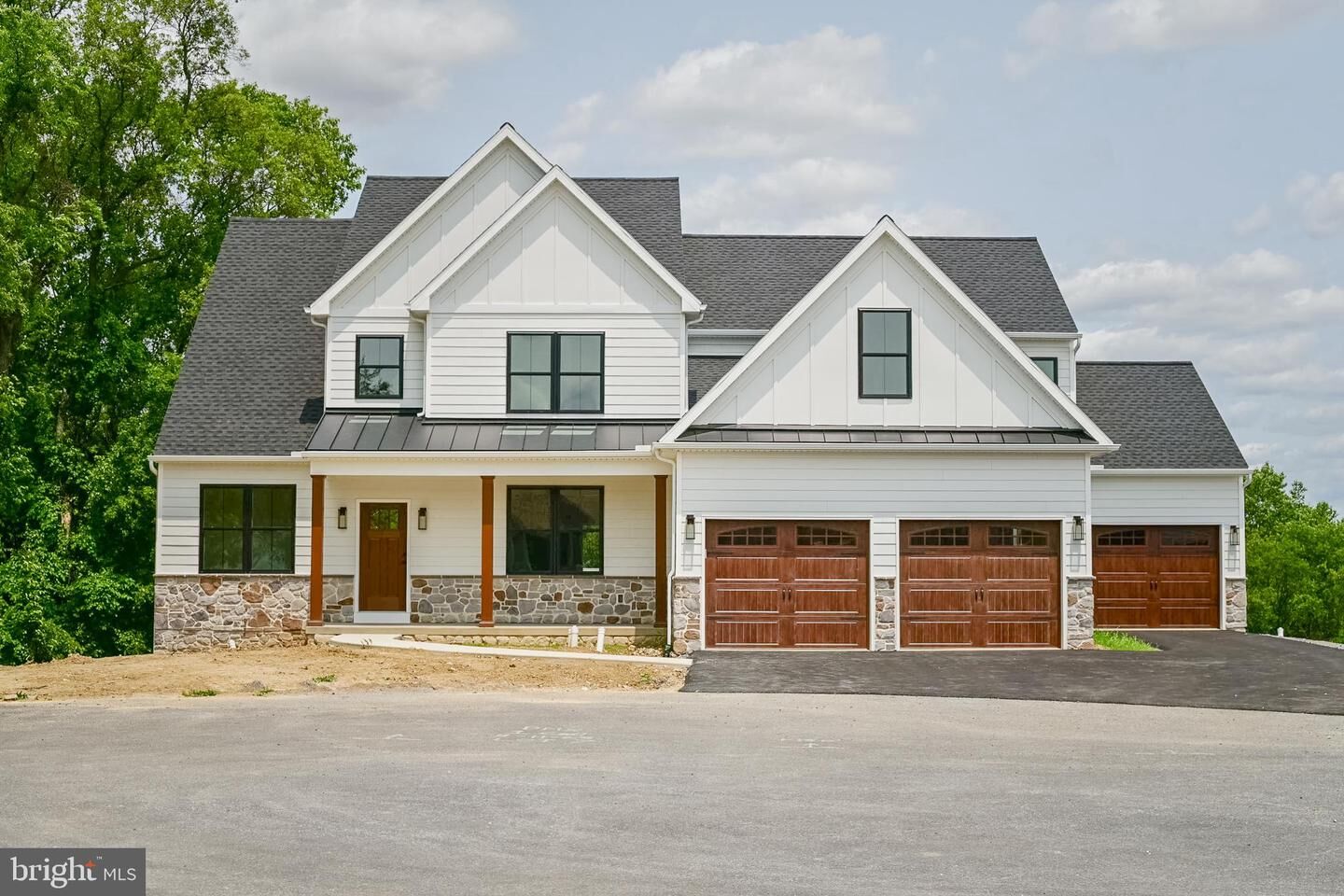 Property Photo:  19 Thaton Road  PA 17543 