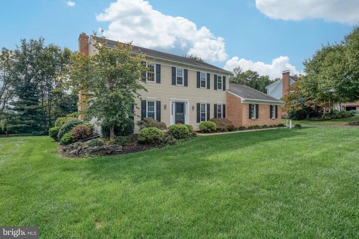 Property Photo:  136 Stonewyck Drive  PA 17603 