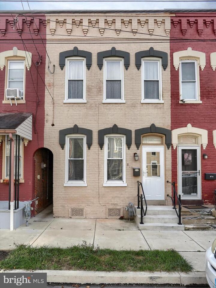 Property Photo:  616 Walnut Street  PA 17512 