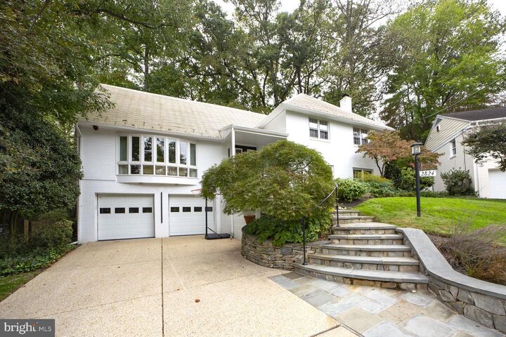 Property Photo:  2824 Ellicott Street NW  DC 20008 