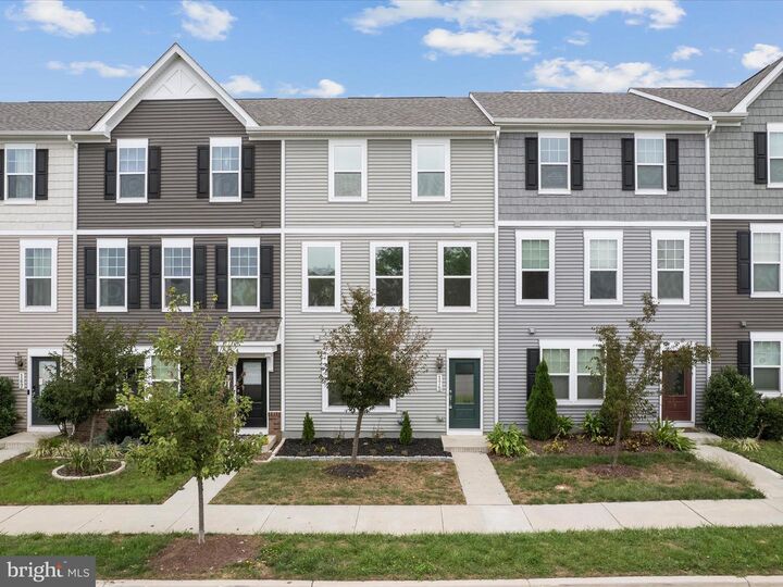 175 Presidents Pointe Avenue  Ranson WV 25438 photo