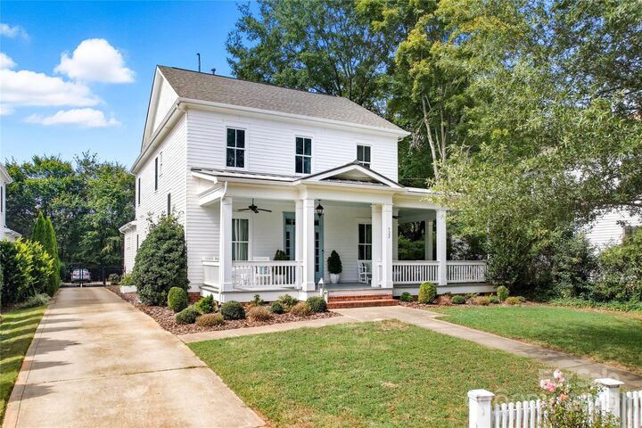 Property Photo:  522 Potts Street  NC 28036 