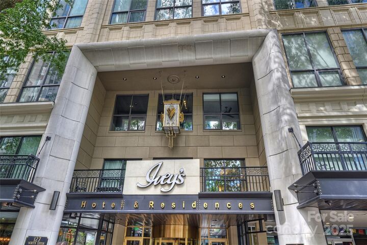 Property Photo: 127 N Tryon Street 615 NC 28202