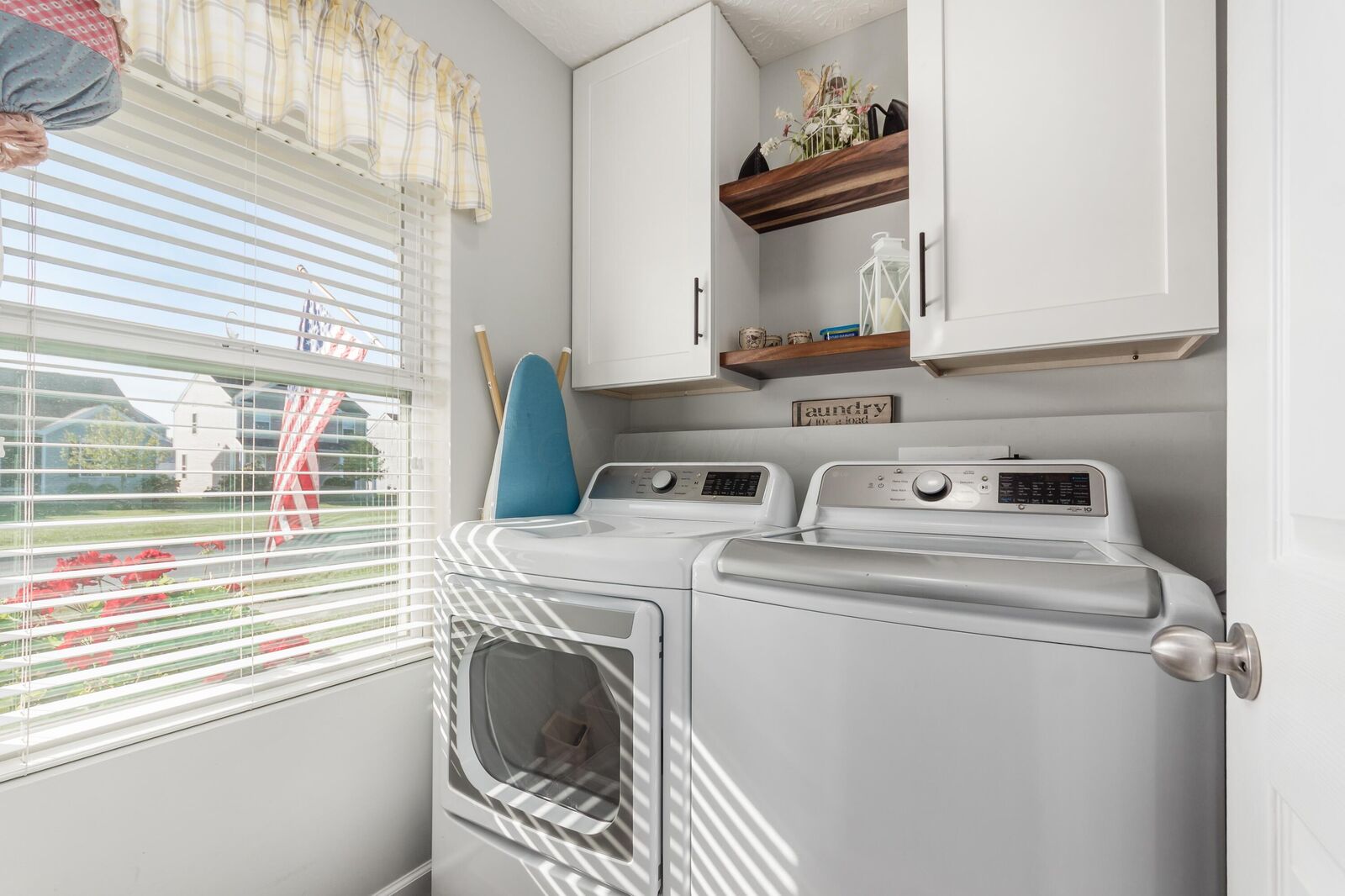 Property Photo: 5680 Battle Creek Way OH 43228