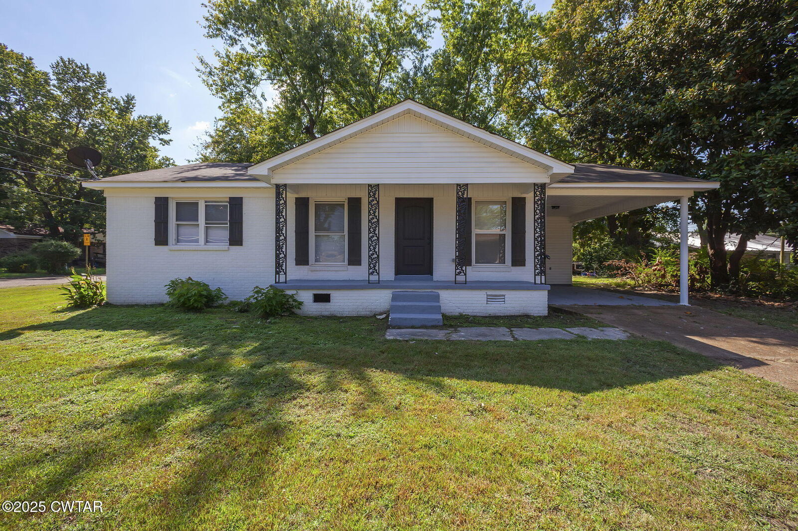 Property Photo:  1237 Hess Street  TN 38012 