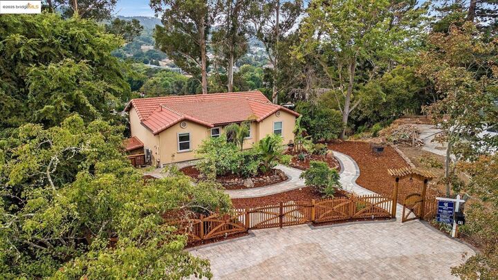 49 Christopher Ct  El Sobrante CA 94803 photo