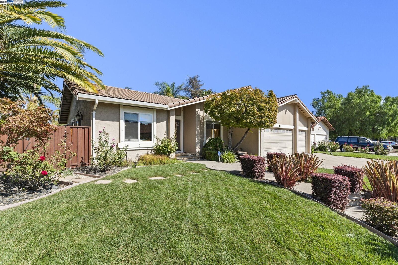 Property Photo:  820 Pinehurst Pl  CA 94583 