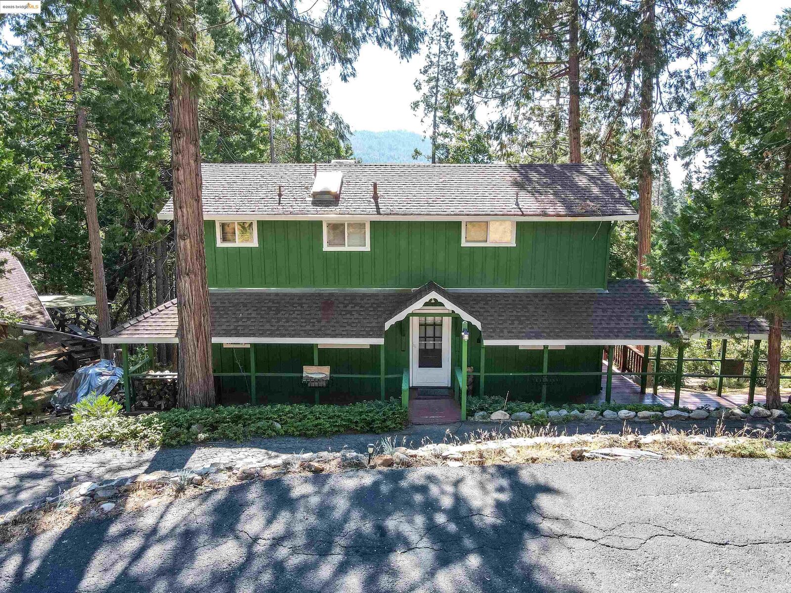 Property Photo: 20737 Muheli Rd CA 95346