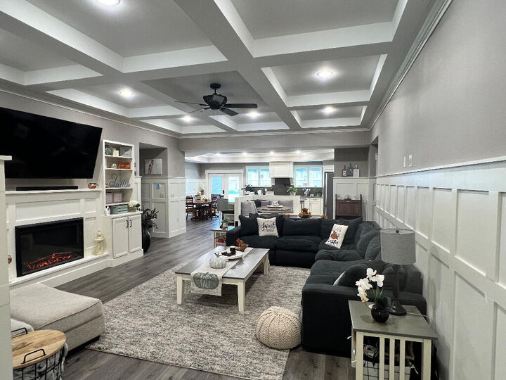 Property Photo: 905 Kolima Court FL 32539