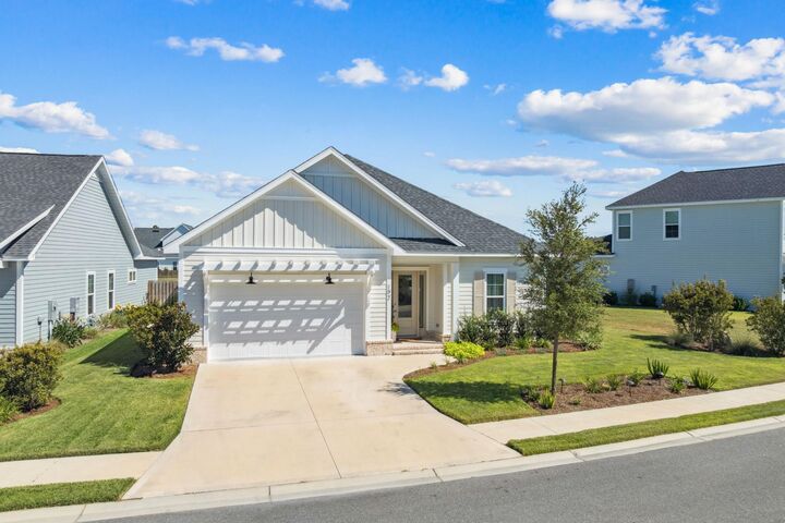 Property Photo:  192 Suwannee Drive  FL 32461 