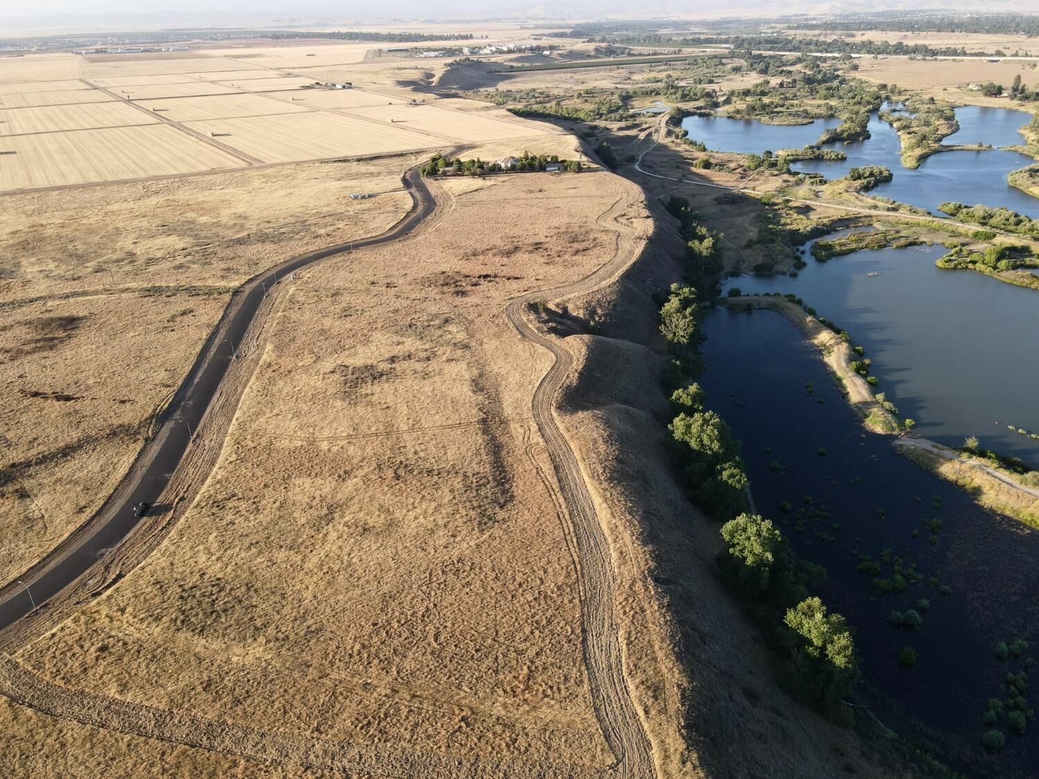 Property Photo: 1 River Estate Drive CA 93636