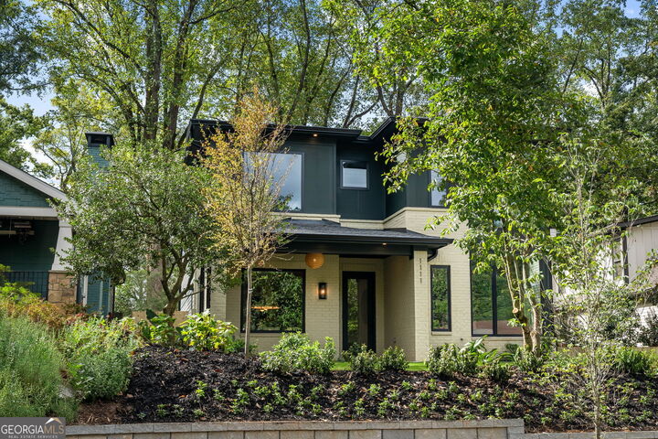 Property Photo: 1111 Moreland Place SE GA 30316