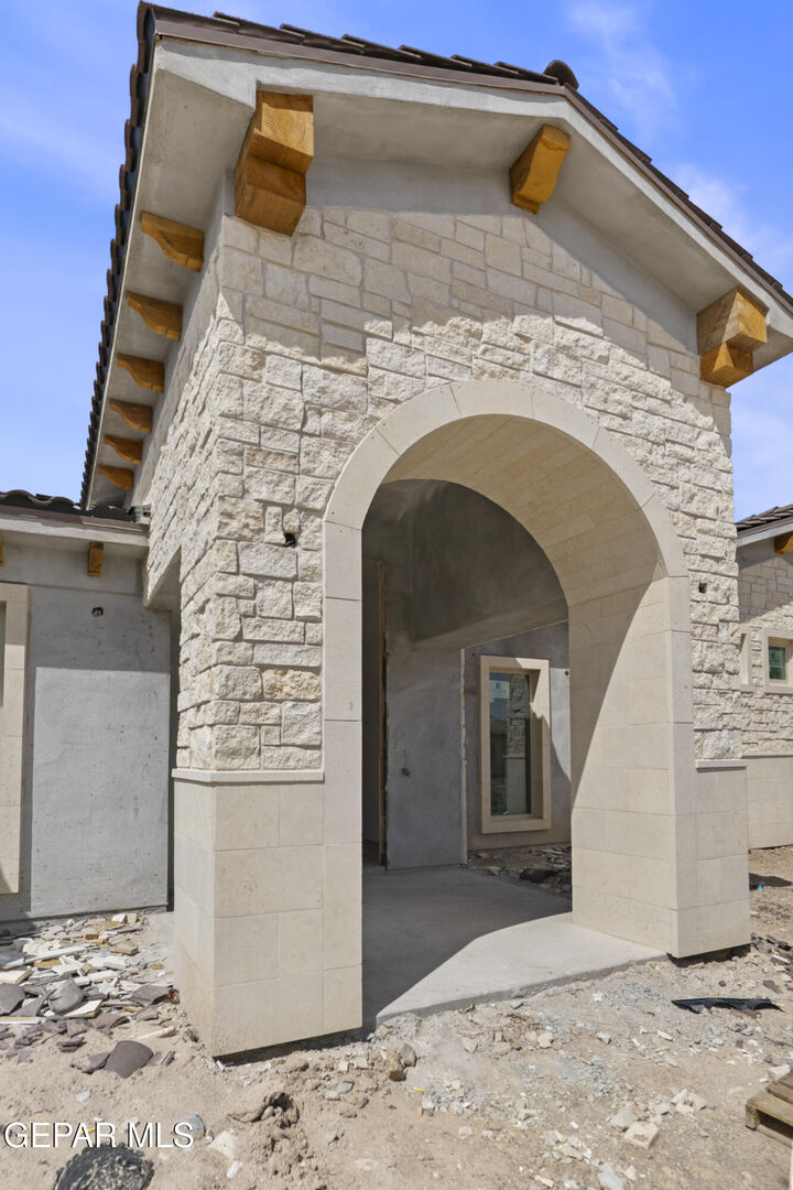 Property Photo: 605 Bir Circle TX 79932