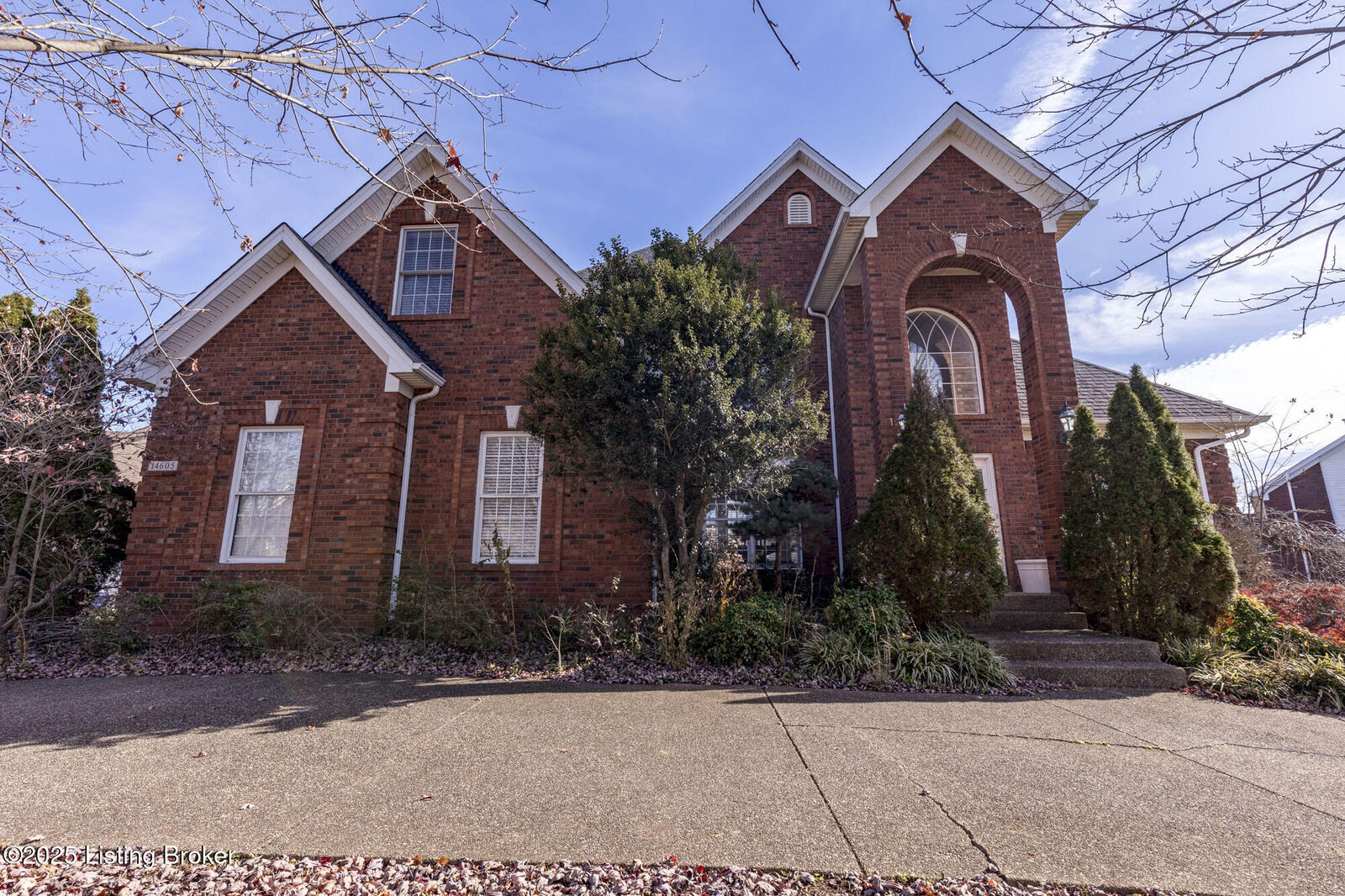 Property Photo:  14605 Cressington Cir  KY 40245 