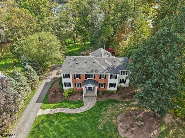 Property Photo: 17 Ripplewood Dr NJ 07869