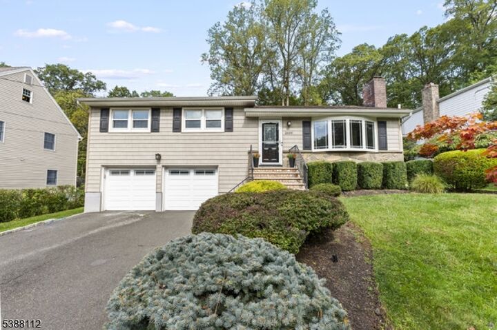 Property Photo:  2689 Sky Top Dr  NJ 07076 