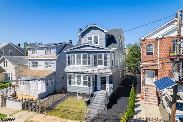 Property Photo:  21 Huntington Ter  NJ 07112 